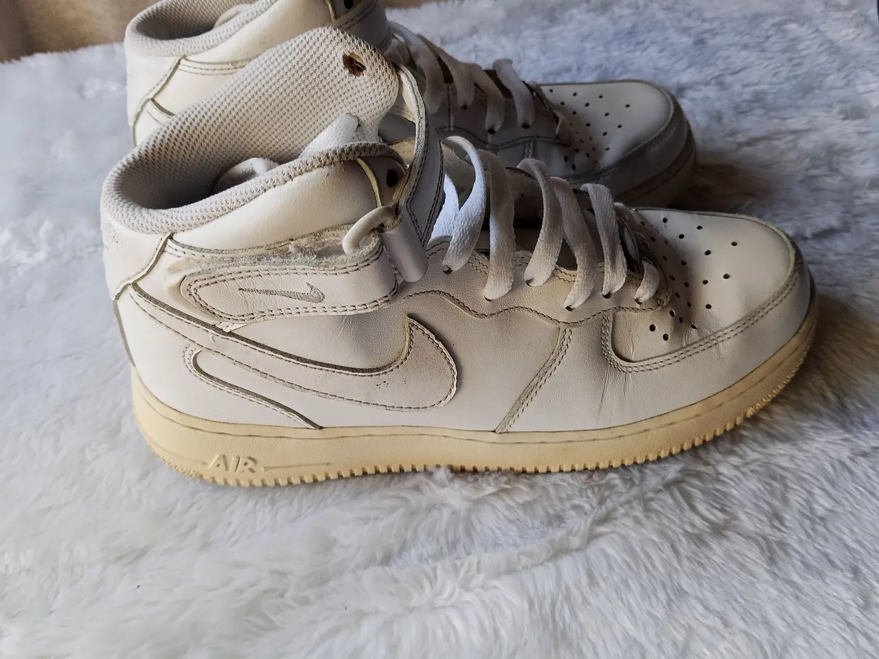 Tênis Nike Air Force 1 Mid - Branco Clássico