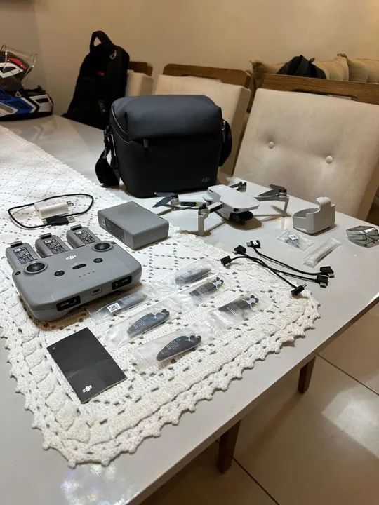 Drone DJI Mini 2 Fly More Combo - Foto 2