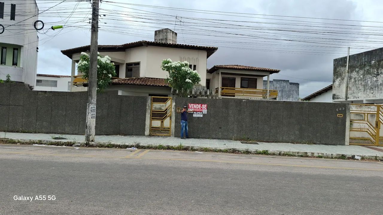 Excelente casa residencial para venda ou aluguel na Av  João Durval Feira - Foto 9