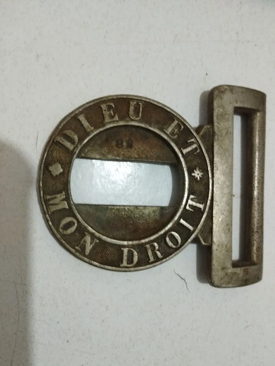Fivela Antiga 'Dieu et Mon Droit'
