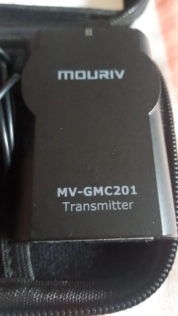 microfone de lapela sem fio, sistema barato, vendo ou troco.64289673046401123