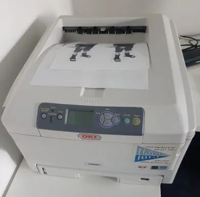 Impressora laser OKI colorida oki c830dn