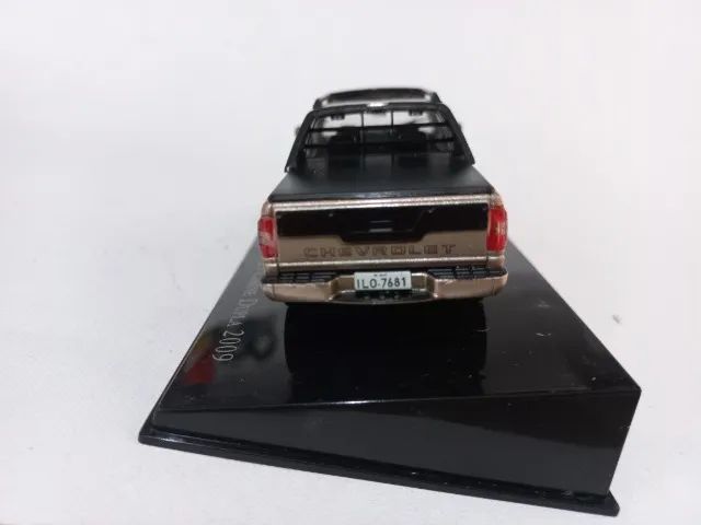 MINIATURA EM METAL - GM S-10 DE LUXE CAB. DUPLA 2009    - Foto 5