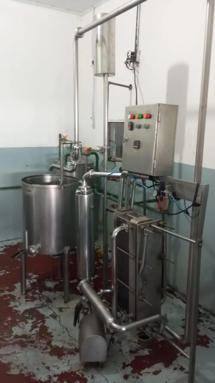 PASTEURIZADOR 2.000 L/h - - Laticínio / Queijaria