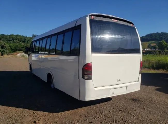 Micro-Ônibus Agrale 2010 - Foto 10