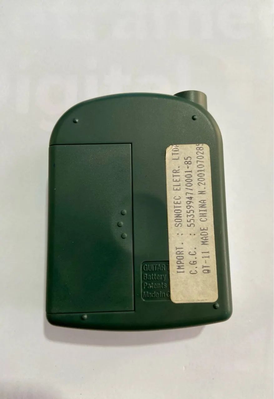 QWIK Tune QT-11 - Guitar/Bass Tuner64750425659393123