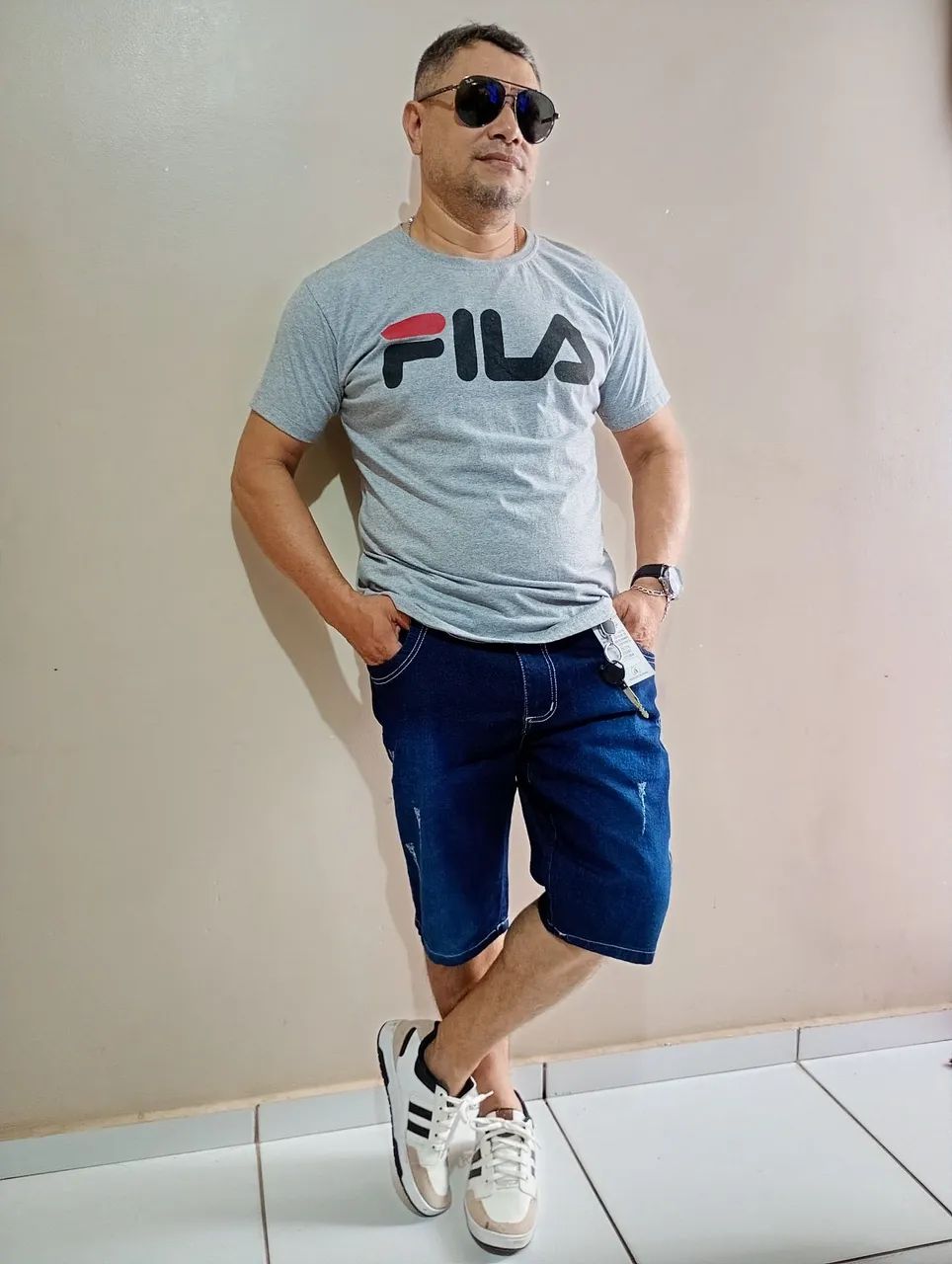 Bermudas até a pontuação 50 jeans com Lycra. - Foto 5