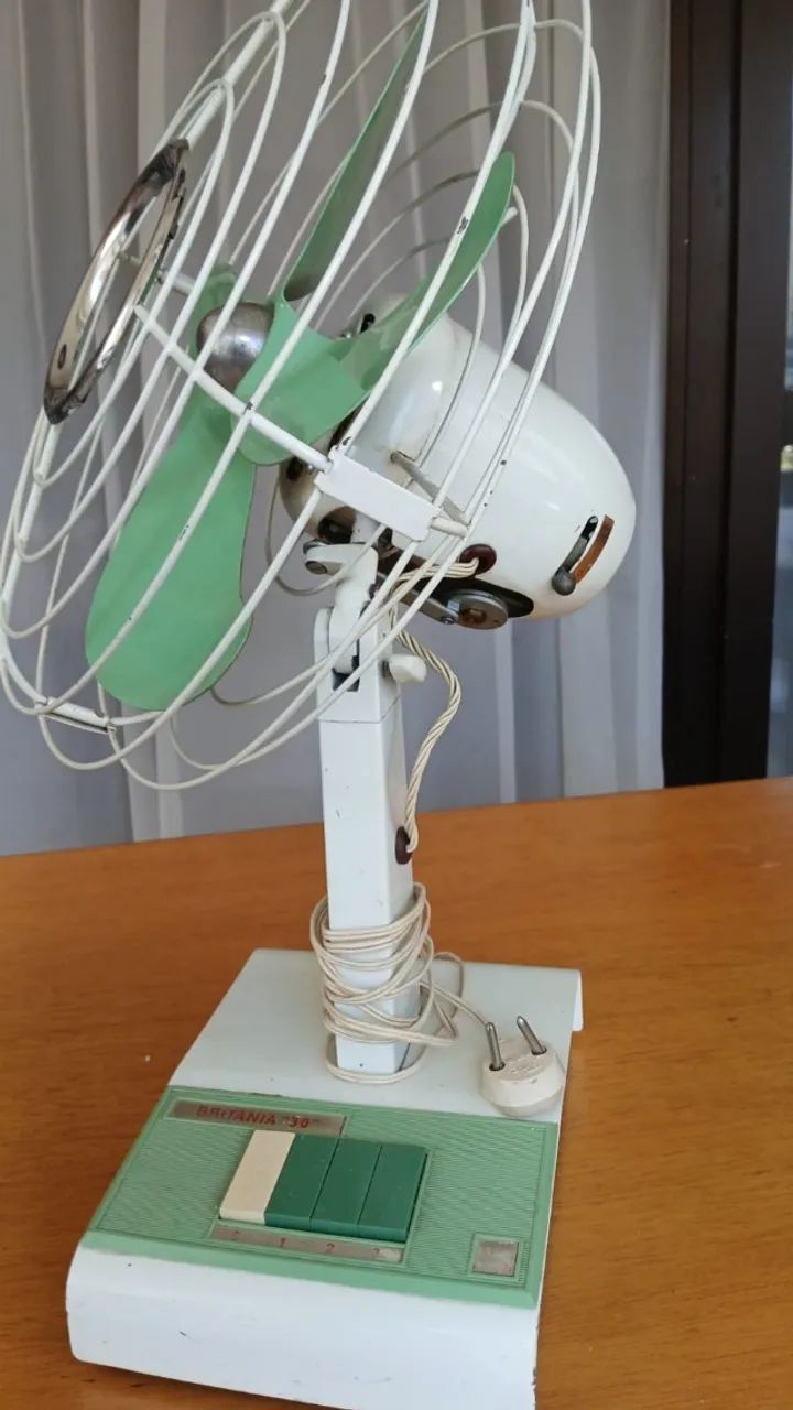 VENTILADOR VINTAGE - FUNCIONANDO PERFEITAMENTE - Foto 2