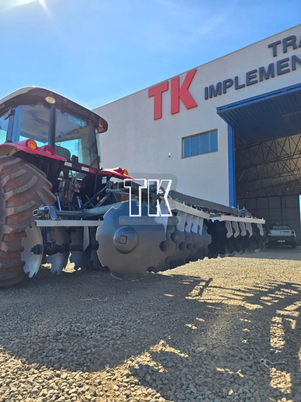 GRADE NIVELADORA X DE HIDRAULICO 28 DISCOS JUMIL - Tk Tratores Nova Andradina-MS