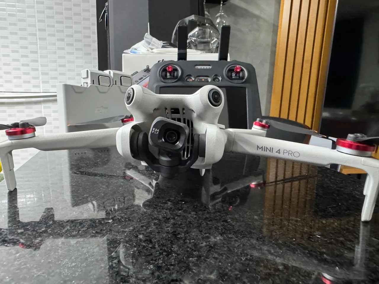 DJI Mini 4 Pro - Completo e Pronto para Voar