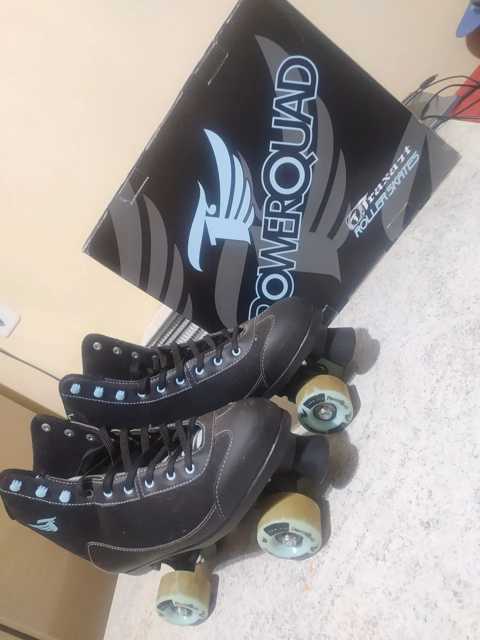 Patins Powerquad - Tamanho 41/42