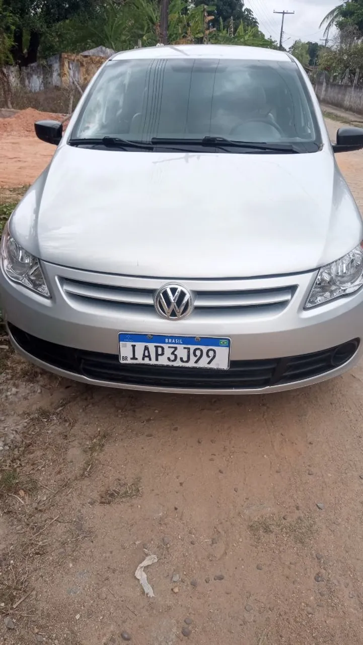 Vendo Voyage 1.6 trend. Com alguns serviços pra fazer :22.000