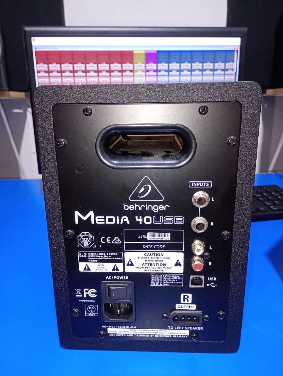 Monitor de referência Behringer Média 40usb - Foto 4