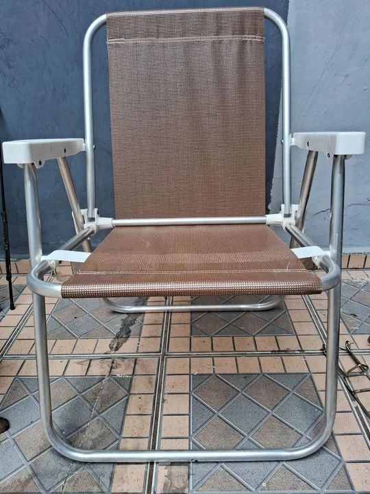 Cadeira de praia em alumínio.