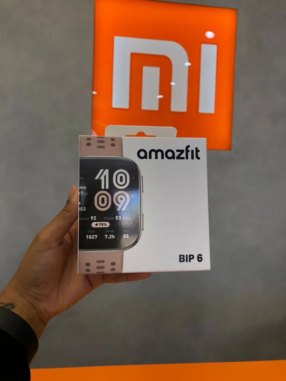 Smartwatch Amazfit BIP 6 - Novo na caixa!