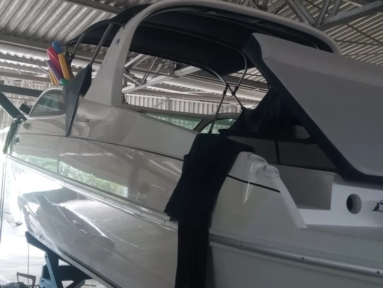 Real 300. Barco pronto para seu passeio 