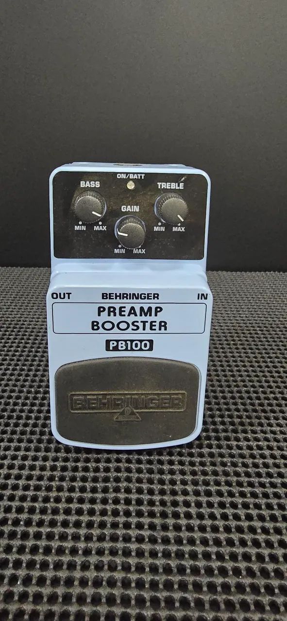 Pedal Behringer Preamp Booster PB-100 (aceito trocas