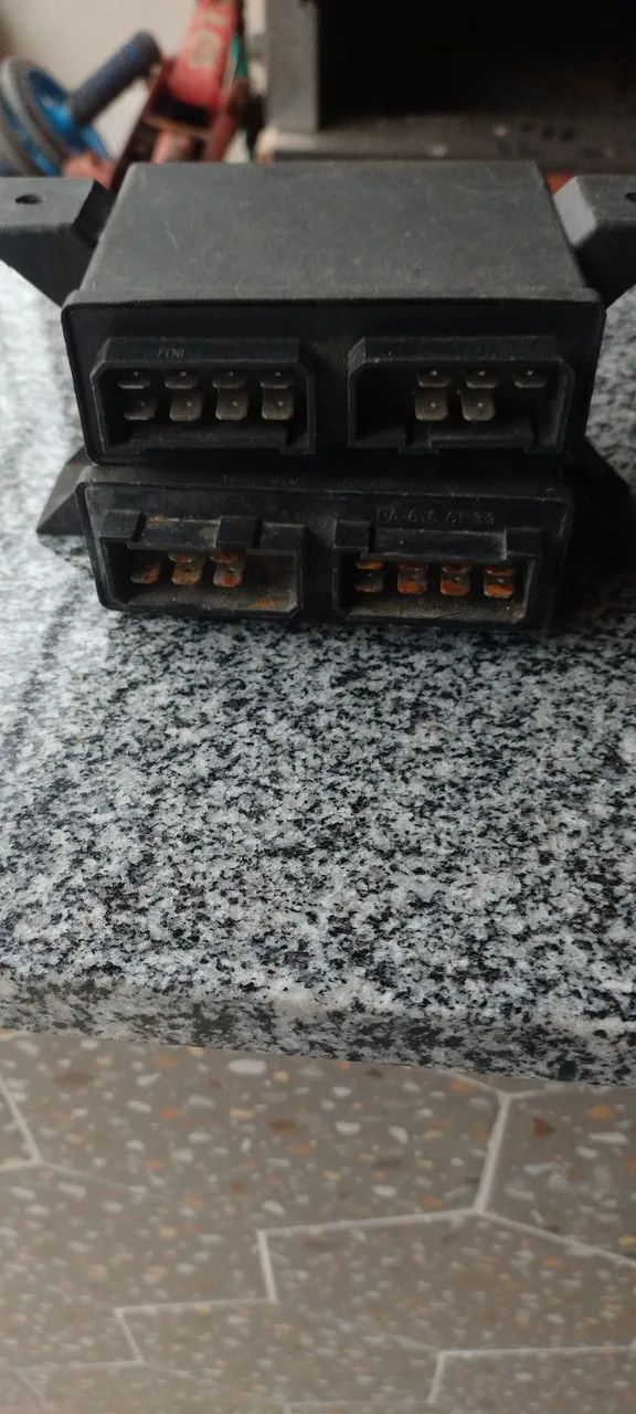 Vendo relé de seta da escania 112 