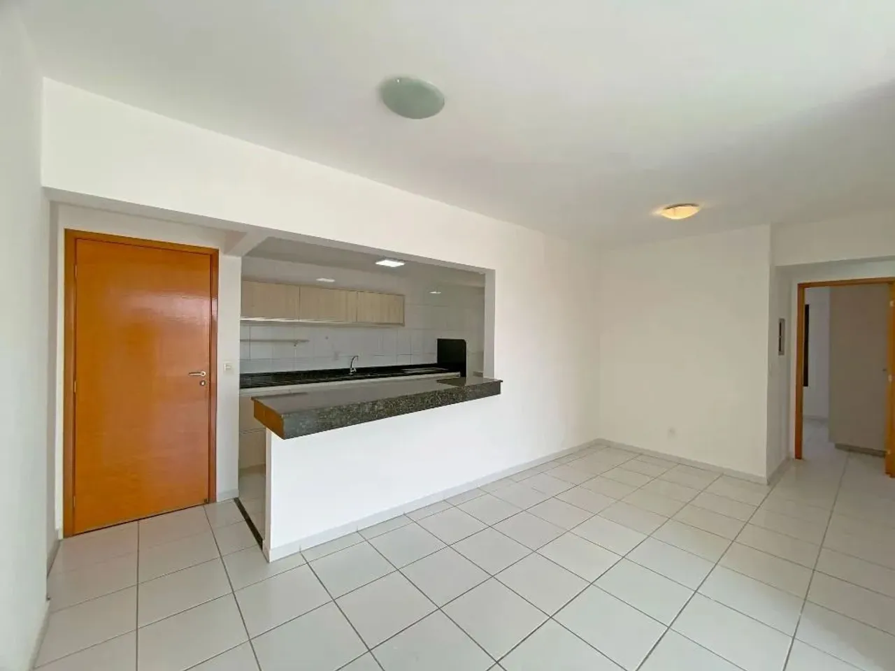 Apartamento de 81 m² com 03 quartos para alugar por R$ 2.950/mensais no Setor Bueno - Goiâ
