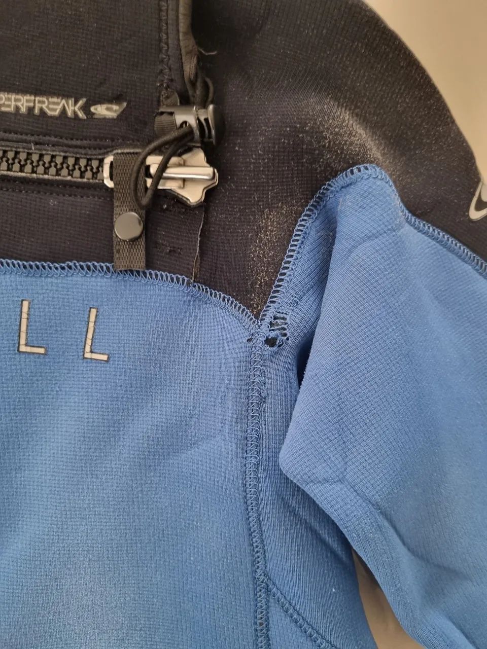 Roupa de borracha Oneil - Foto 3
