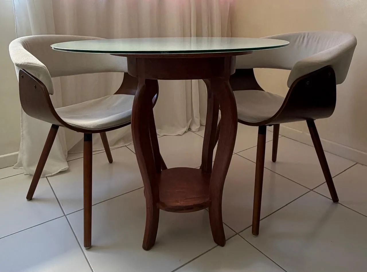 MESA E CADEIRAS MADEIRA MACIÇA  - Foto 3