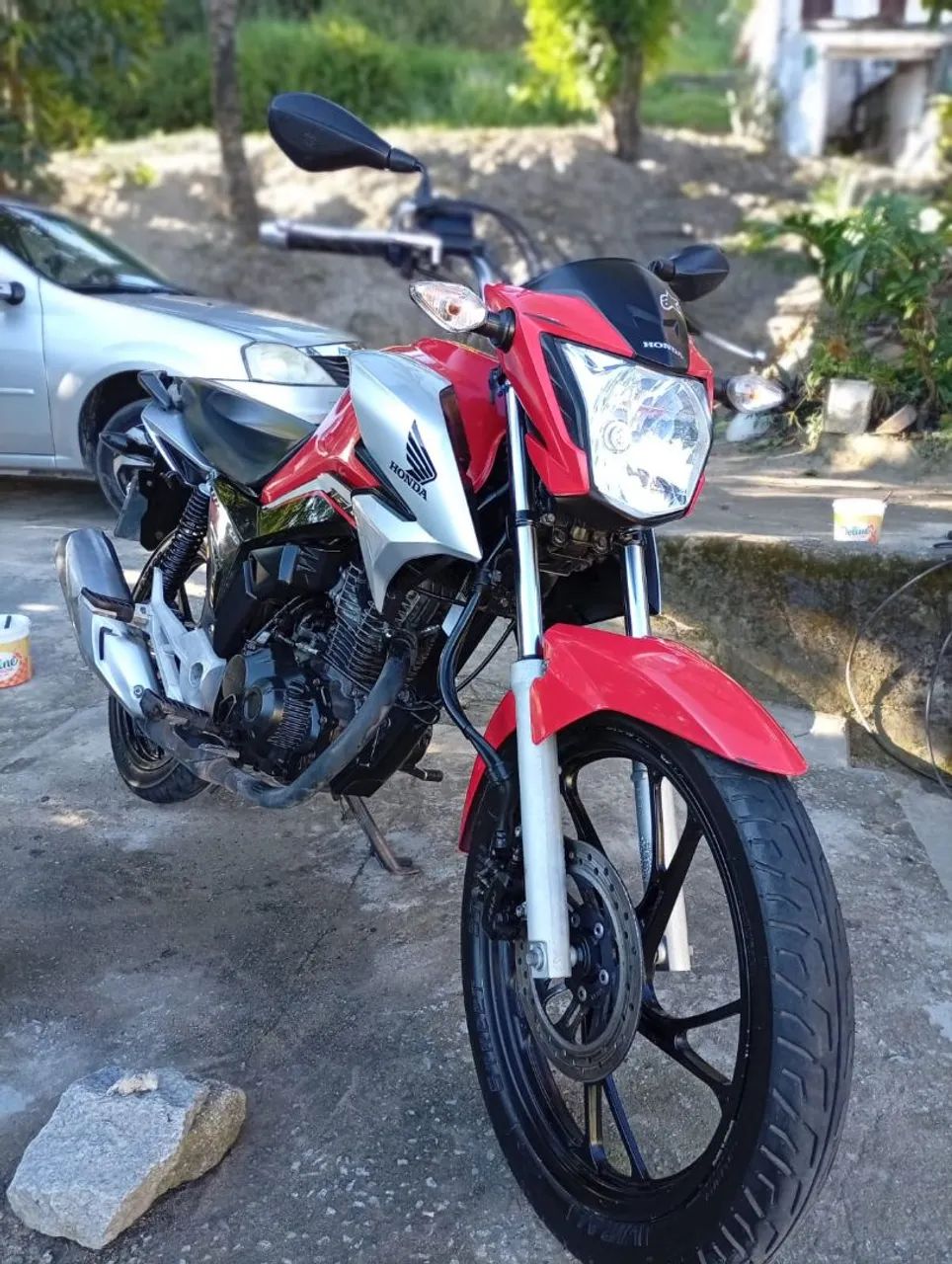 Honda titan 