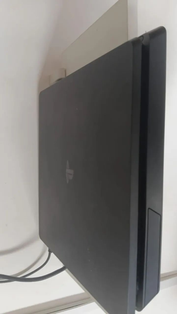 Vende-se PS4 - Foto 2