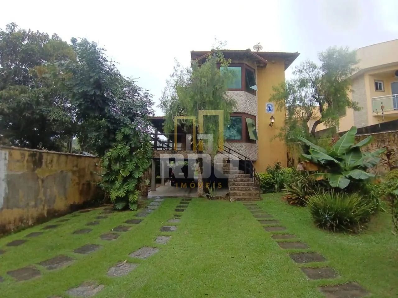 Triplex com 2 quartos no Colinas, piscina é área gourmet! - Foto 3
