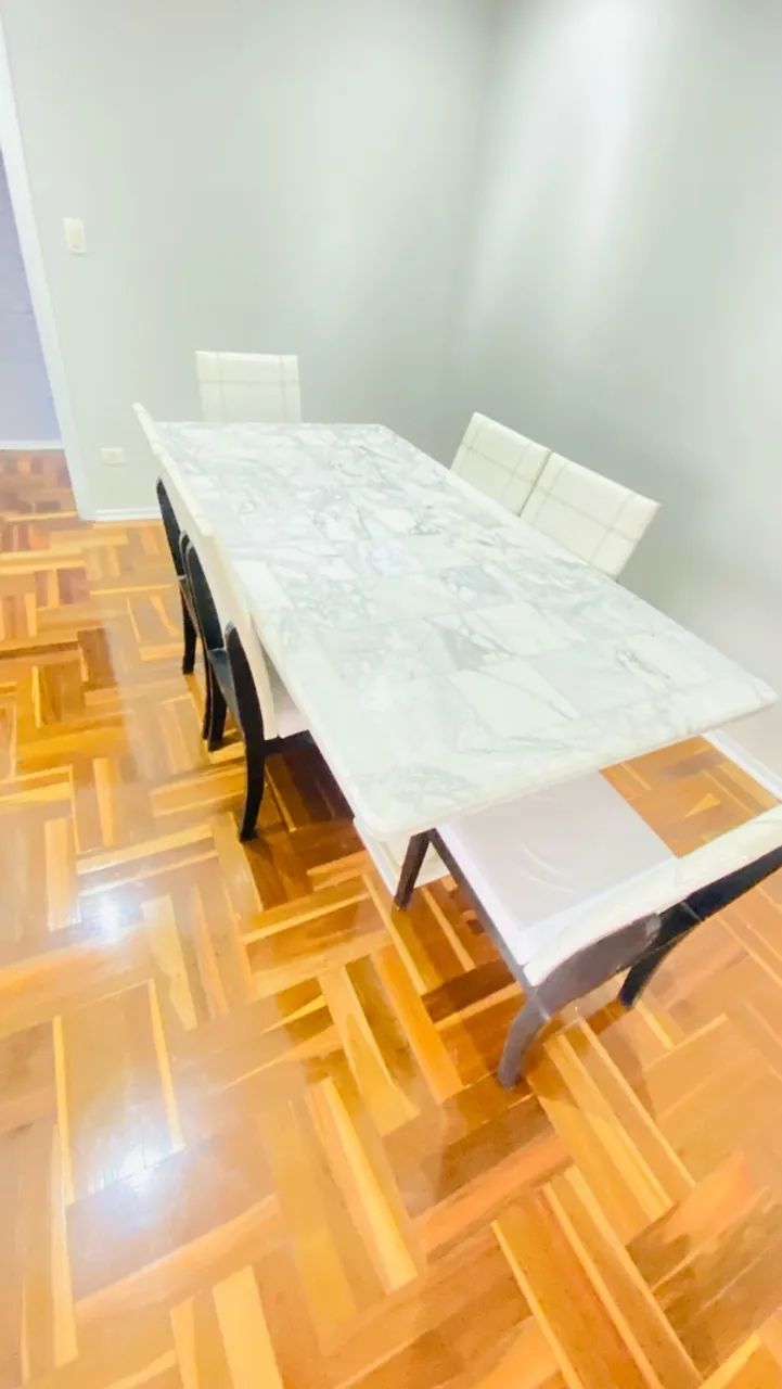 MESA DE MÁRMORE COM 6 CADEIRAS  - Foto 2