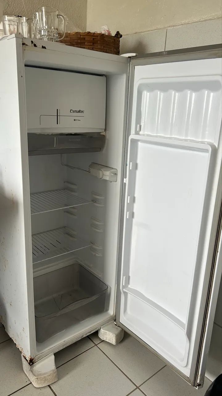 Vendo- Geladeira 