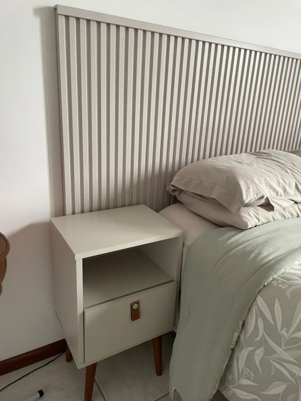 Conjunto cabeceira + 2 mesas de cabeceiras - Foto 4