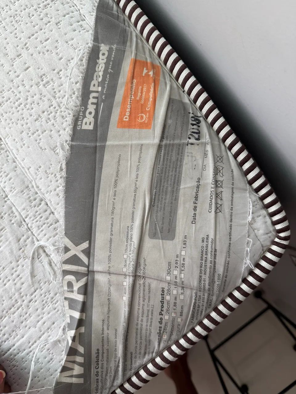 Vendo cama box + colchão solteiro bom pastor  - Foto 2