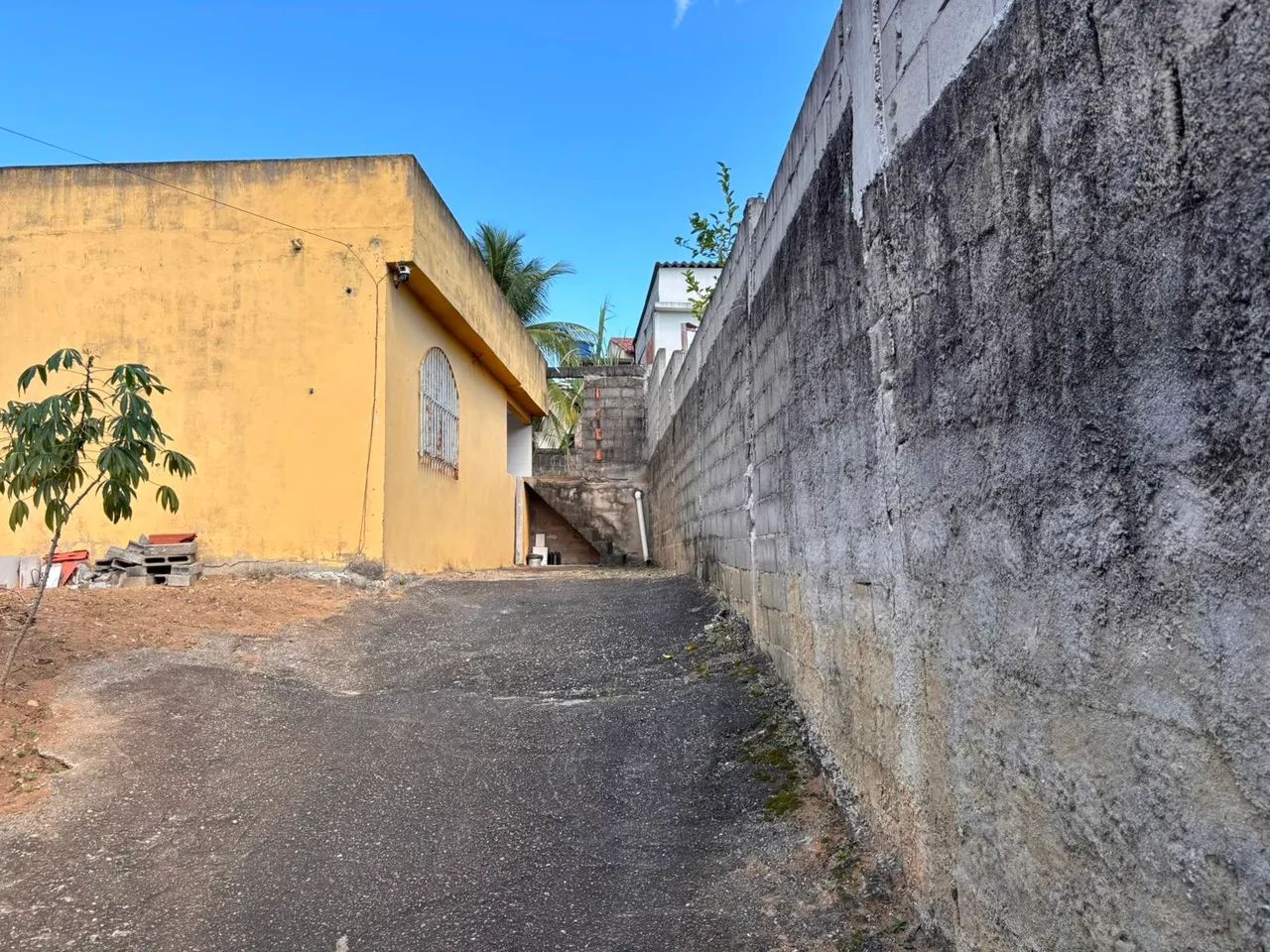 OPORTUNIDADE EM ELDORADO - Casa com excelente espaço e TERRENO nos fundos!!! 