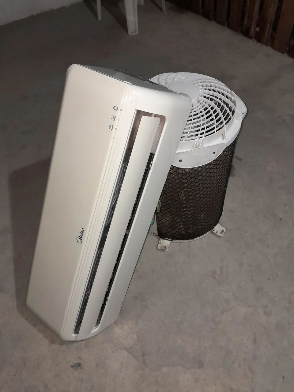 Ar Condicionado midea 12 mil btus funcionando perfeitamente 