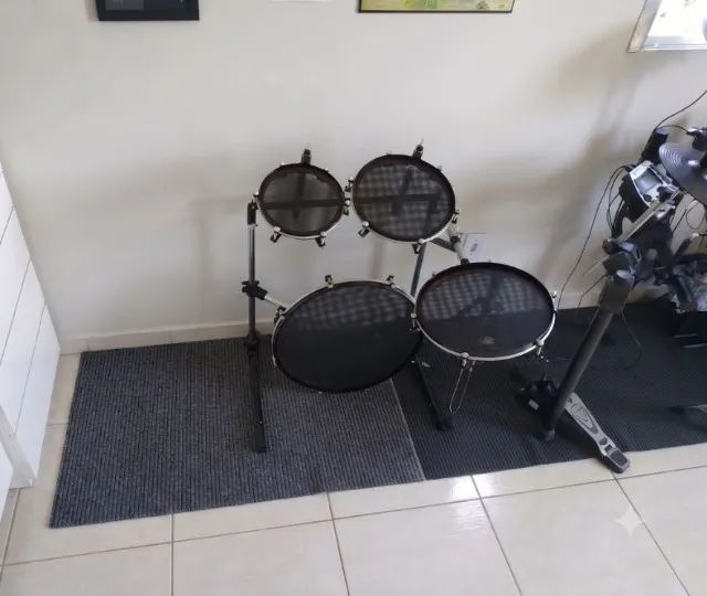 Bateria Compacta - Shell Pack tons 8" e 10", surdo 12" e bumbo 18" (caixa 14" opcional)