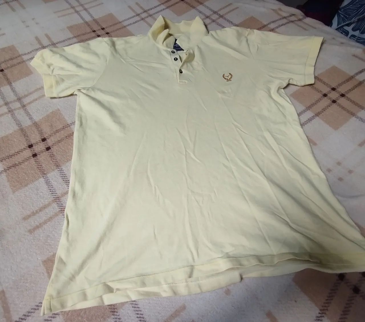 Camisa Polo Amarela