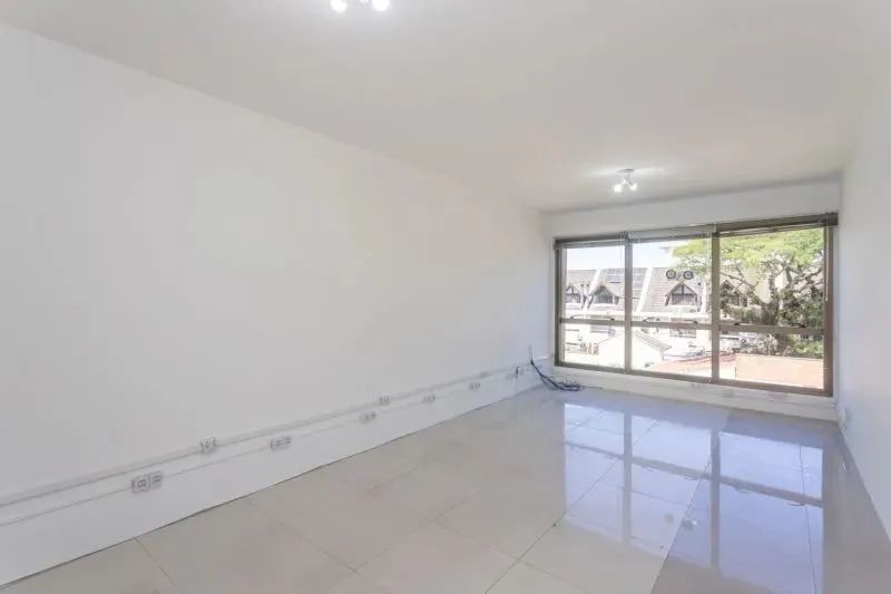 Escritório para Aluguel no Bairro Tristeza com 54 m² de Área Útil Disponível