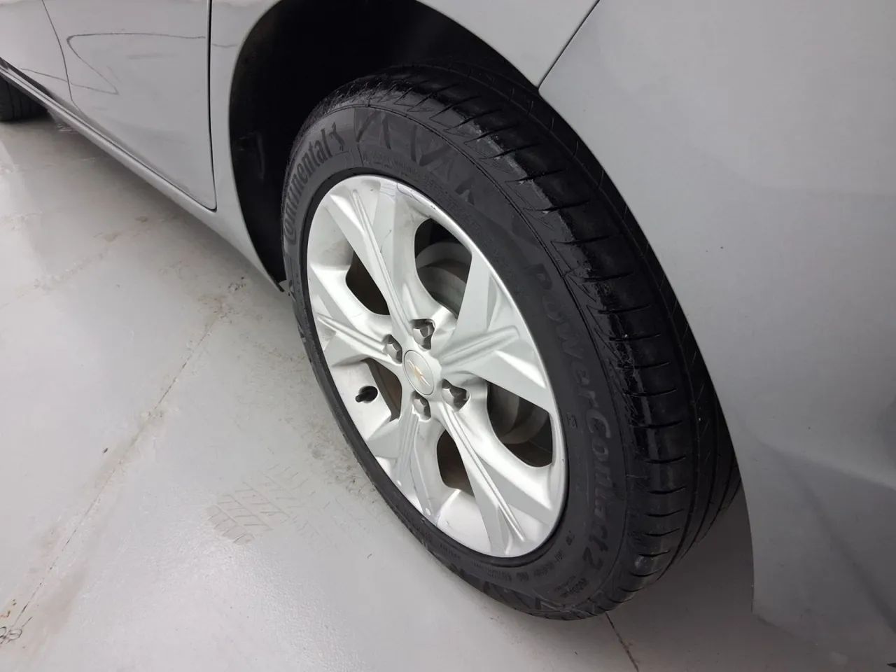 Chevrolet Onix Plus LTZ 1.0 12V TB Flex Aut. 4P, foto 12 de 18
