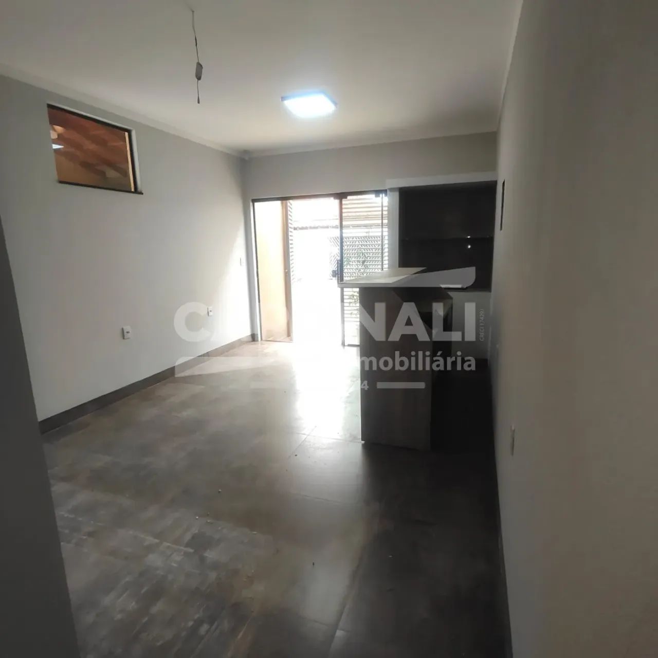 Sala comercial com excelente localização, próximo a comércios.