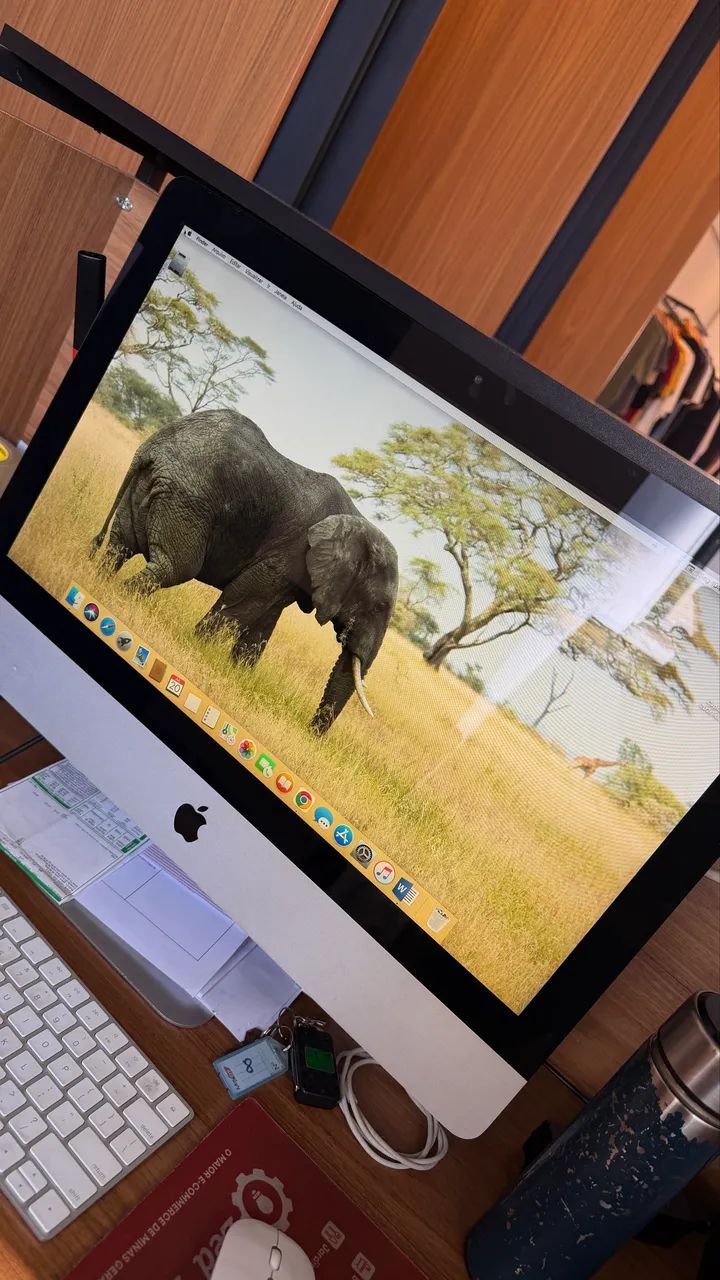 iMac Apple 21,5 Core i3 + Teclado Original