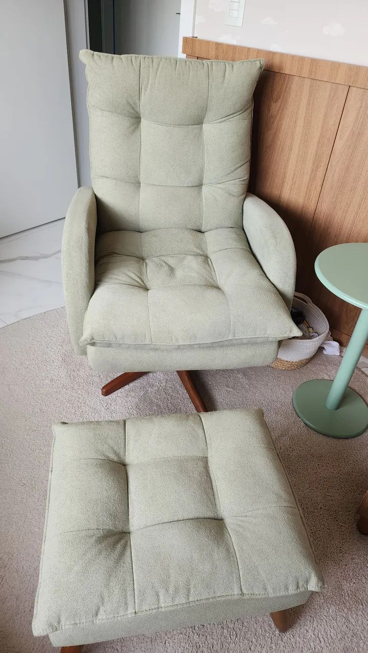 Vendo Cadeira Amamentação - Foto 4