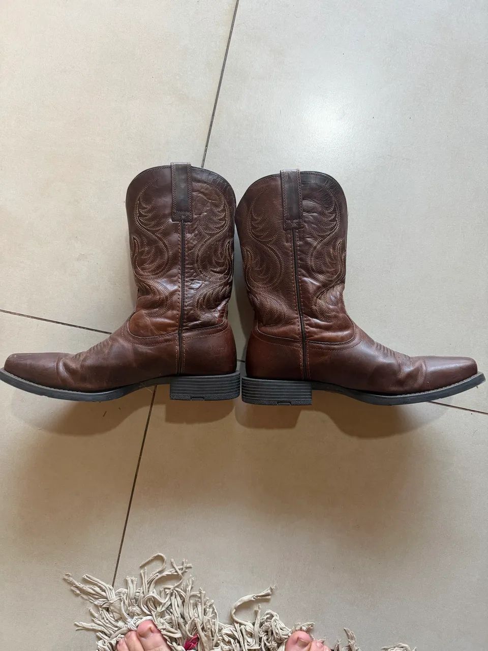 Bota Ariat original com caixa - Foto 2