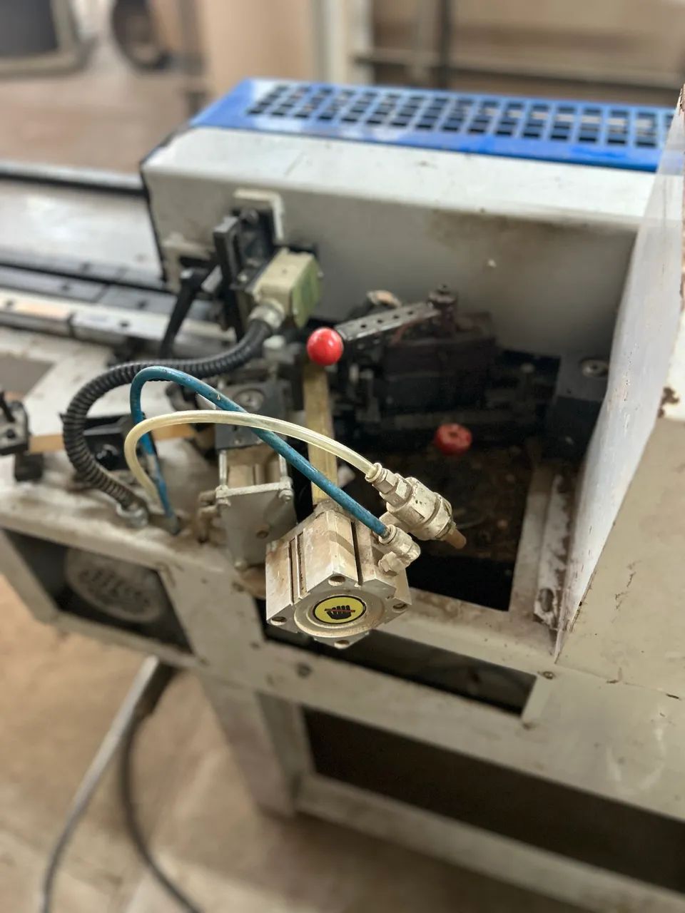 Coladeira de Borda VIMA Trifásica - 3 Grupos - Semi-Automática - Foto 4