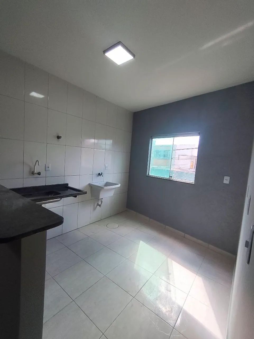 Alugo apartamento Nova Colina 