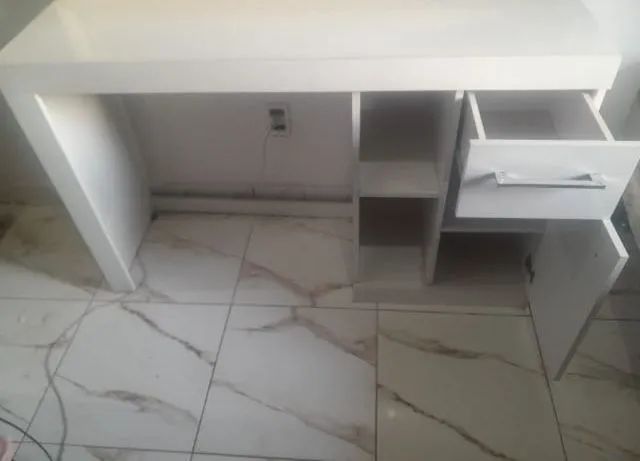 Mesa 1 gaveta e 1 porta  - Foto 4