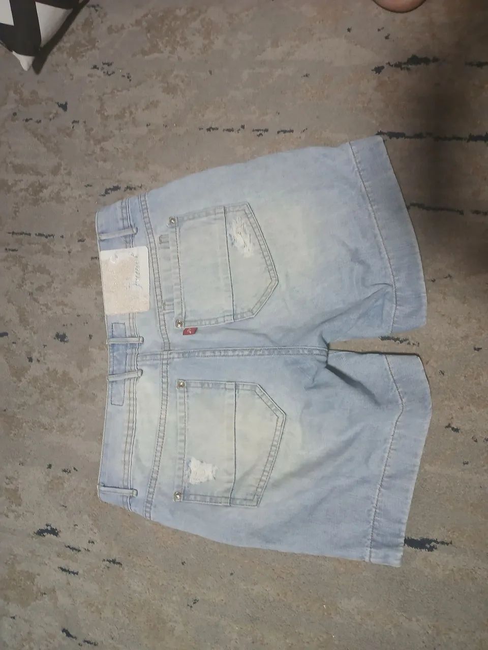 Short jeans com detalhe - Foto 2