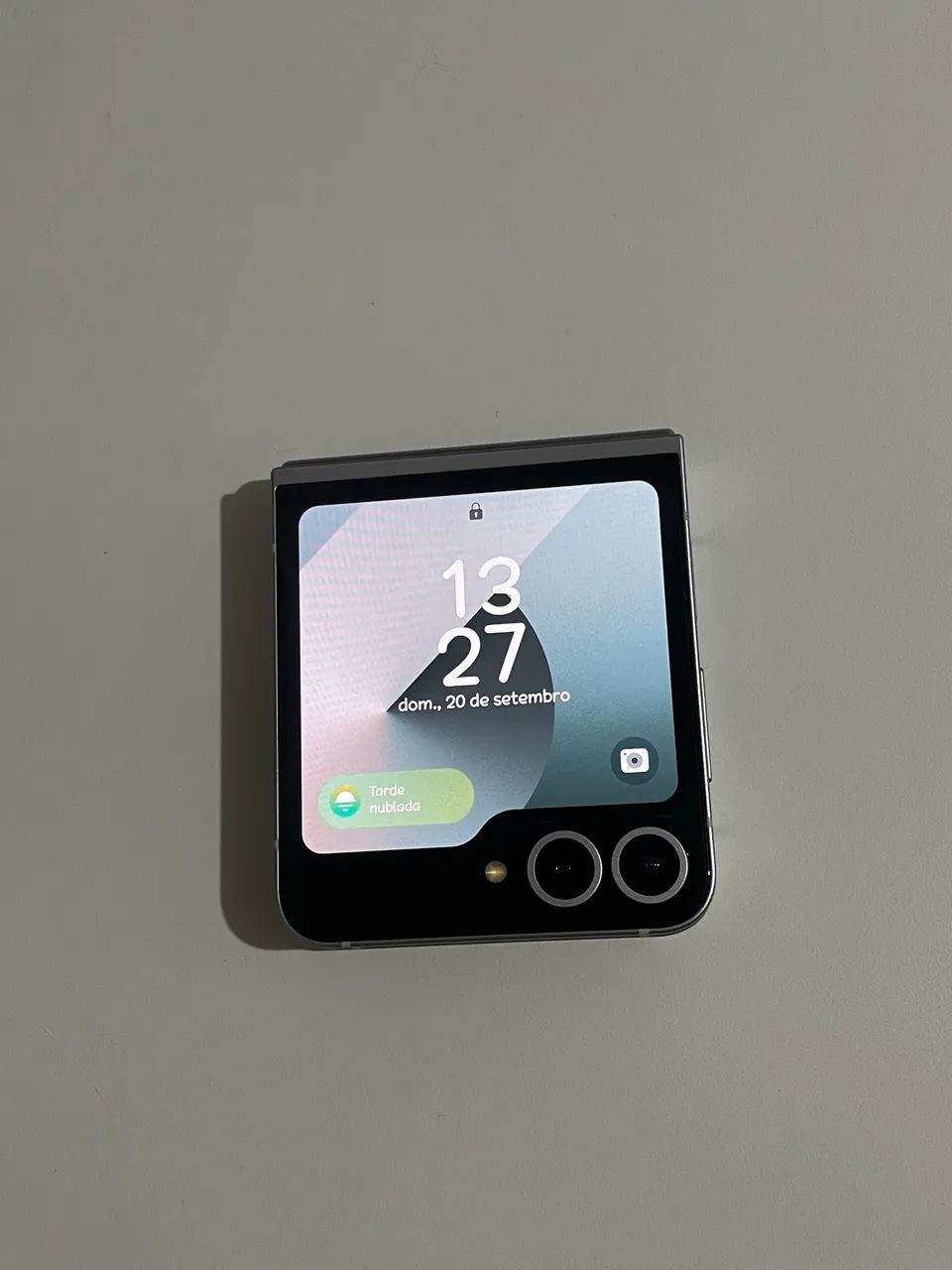 Samsung Z Flip 6 256gb / 12 RAM - Foto 4