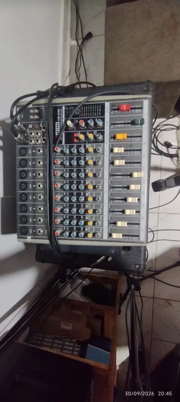 Mesa de som