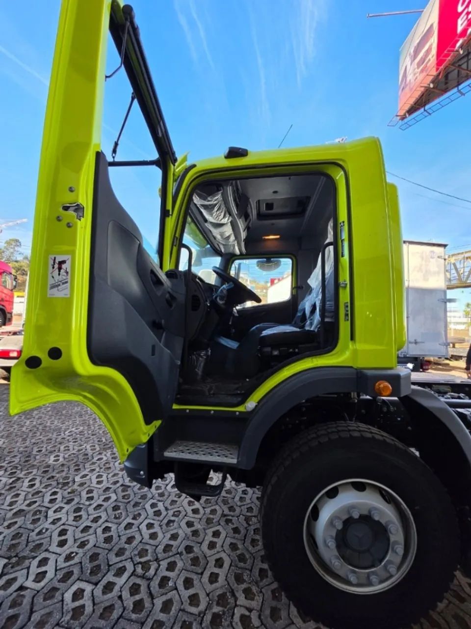 ATEGO 3133 CE 6X4 CHASSI - Foto 7