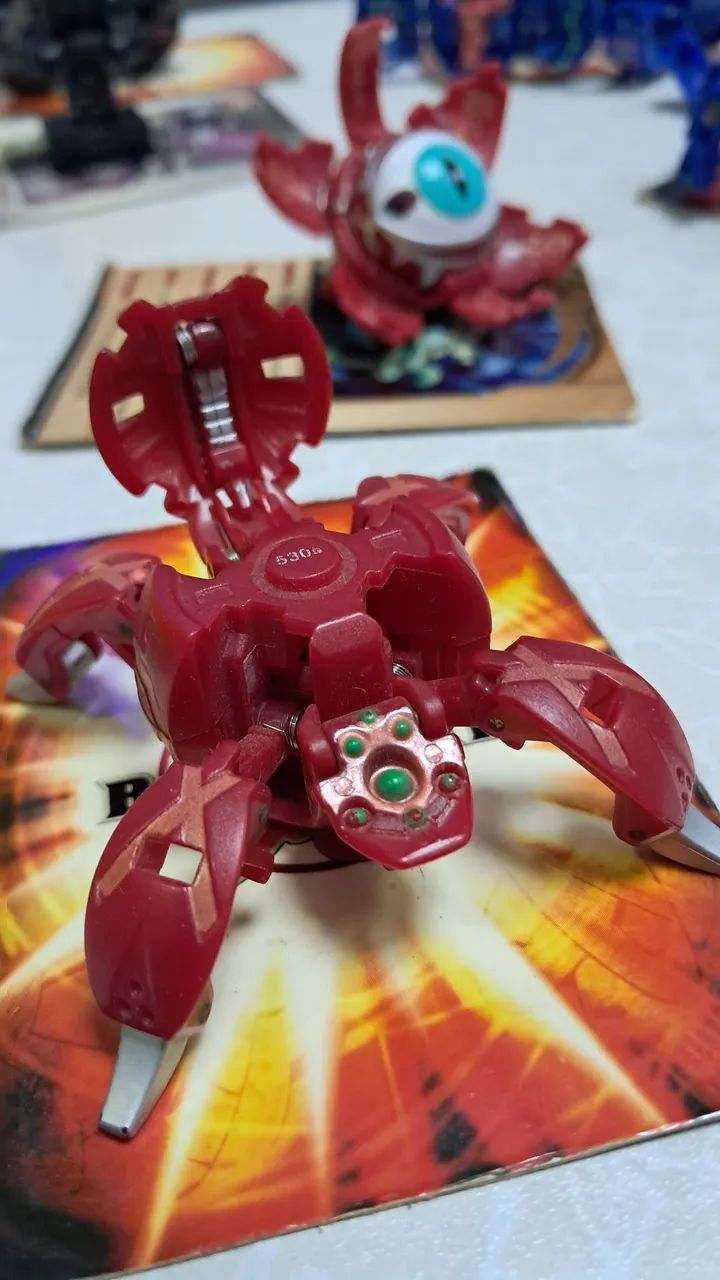 Bakugan Fercer Pyrus (com detalhes)